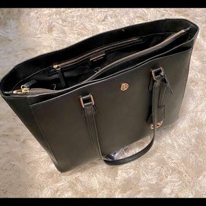 Tory Burch Robinson Tote - Black
